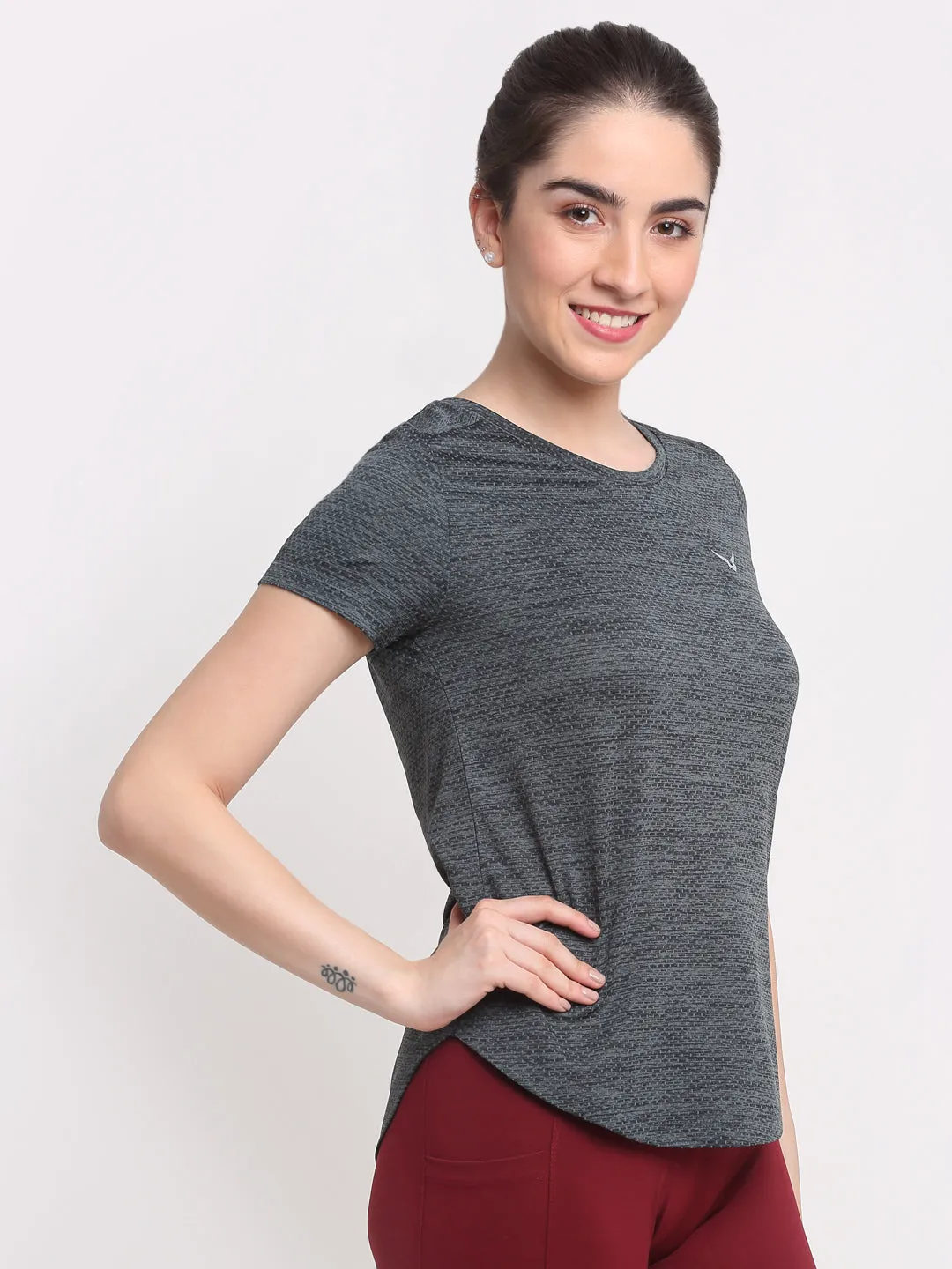 Invincible Women's Fitness Jacquard Tee