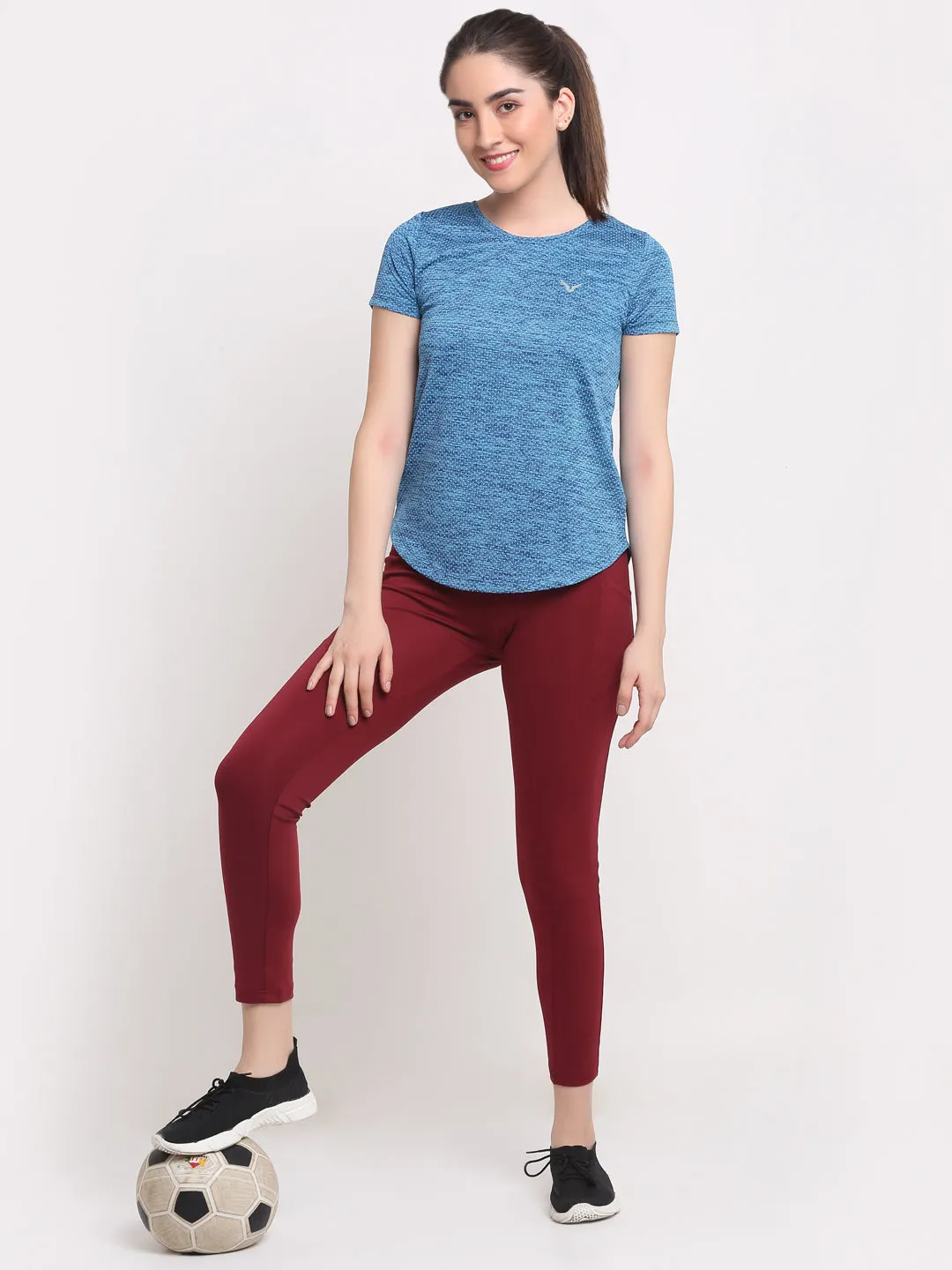 Invincible Women's Fitness Jacquard Tee