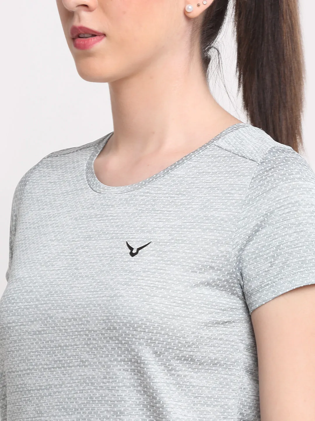 Invincible Women's Fitness Jacquard Tee