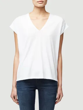 Le Mid Rise V Neck Tee -- Blanc