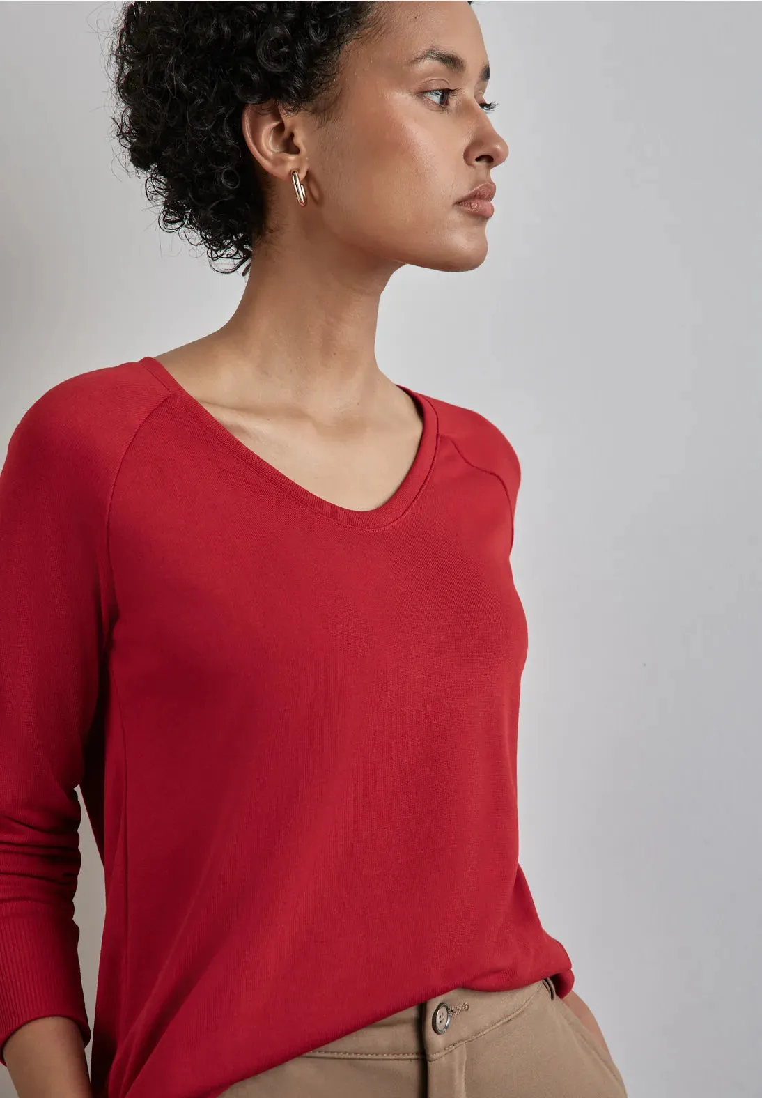 Street One V Neck Jumper with ribbed Waist band and cuffs. Red Or Black