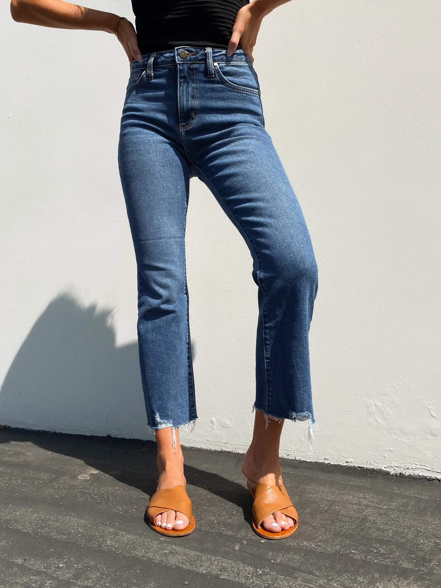 Vintage Cropped Flare Jeans in Medium Denim