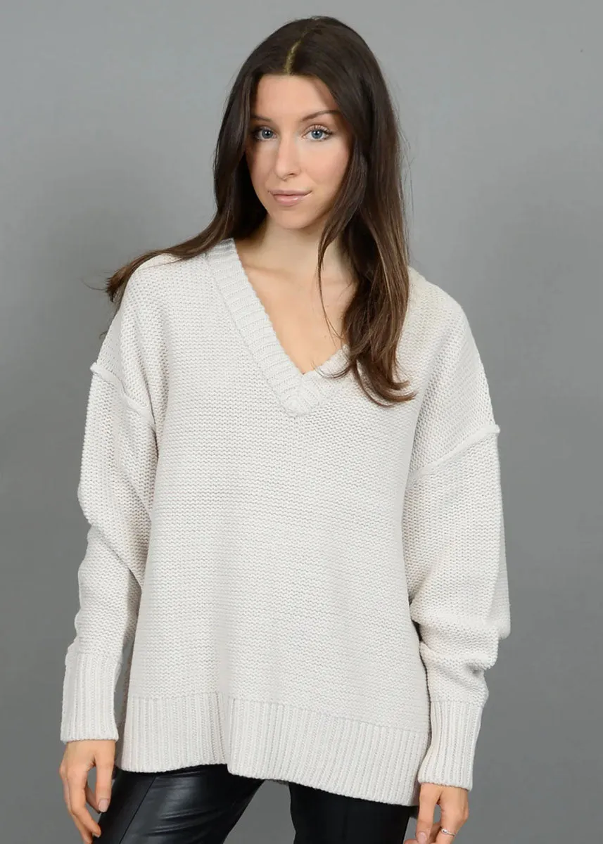 Zvona V-Neck Pullover - Pearl Essence